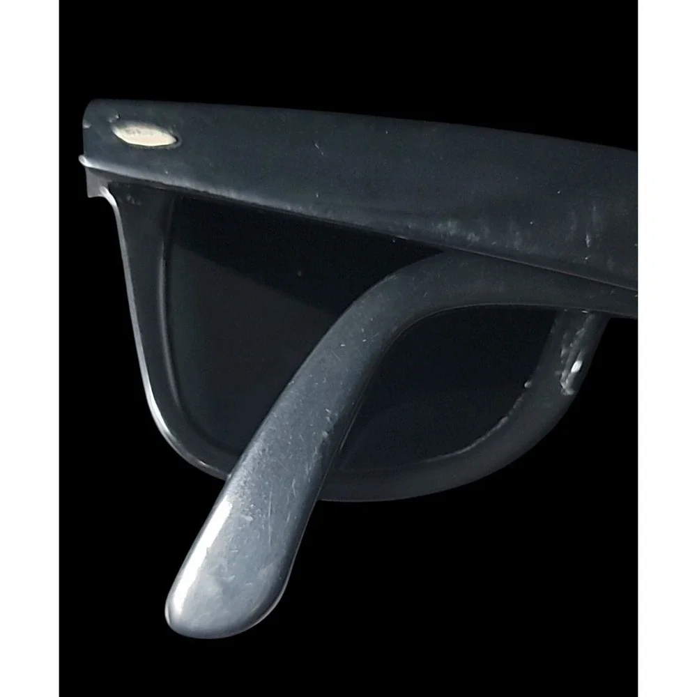 Vintage Ray Ban Wayfarer B & L 5022 Black W/ Case L2008 UYAS Risky Business